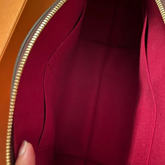 Louis Vuitton Boetie UNUSED & PRISTINE - Picture 5 of 6